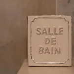 Le Di Olivia